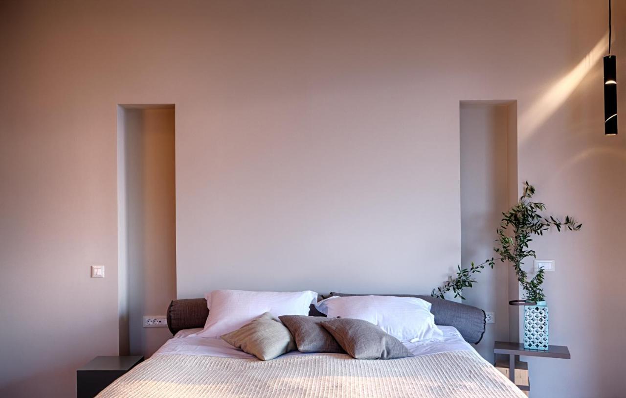 Euphoria Suites Avia Экстерьер фото